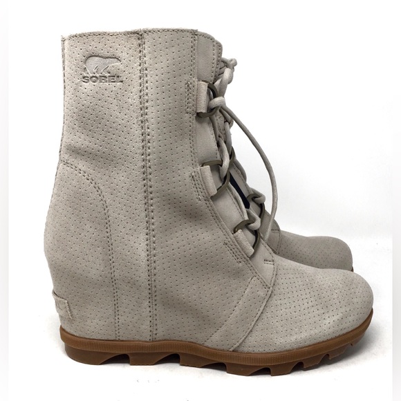 🔴 SOLD Sorel Joan Of Arctic Wedge II Waterproof Suede Perforated Gray Boots 9M - Picture 2 of 11